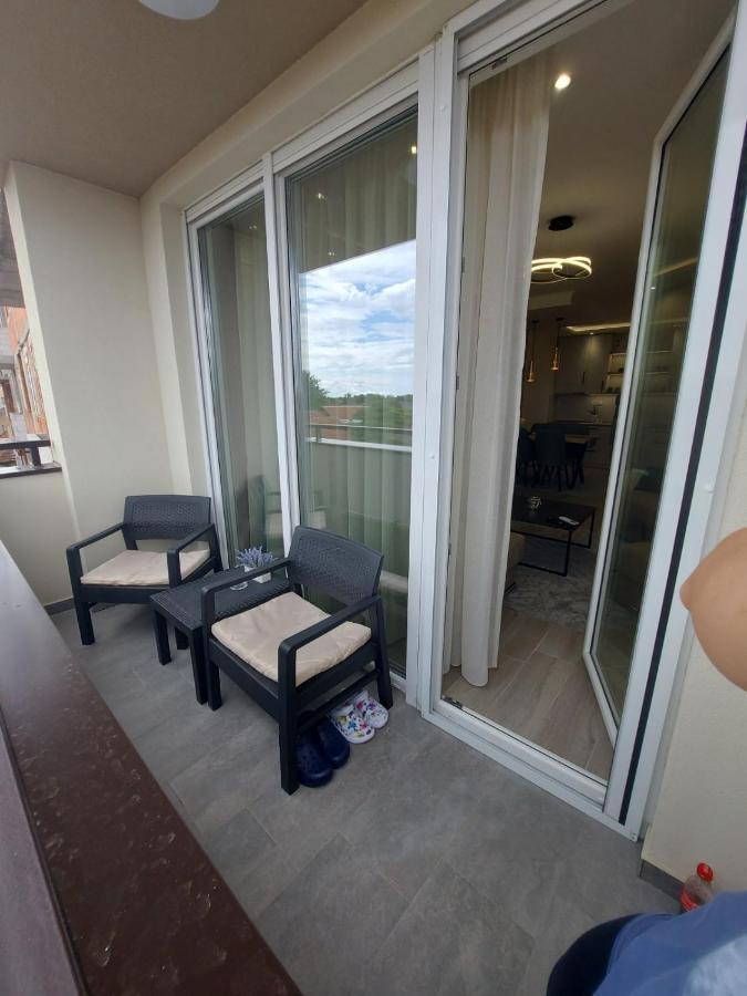 수보티차 Kat Apartman 아파트 외부 사진